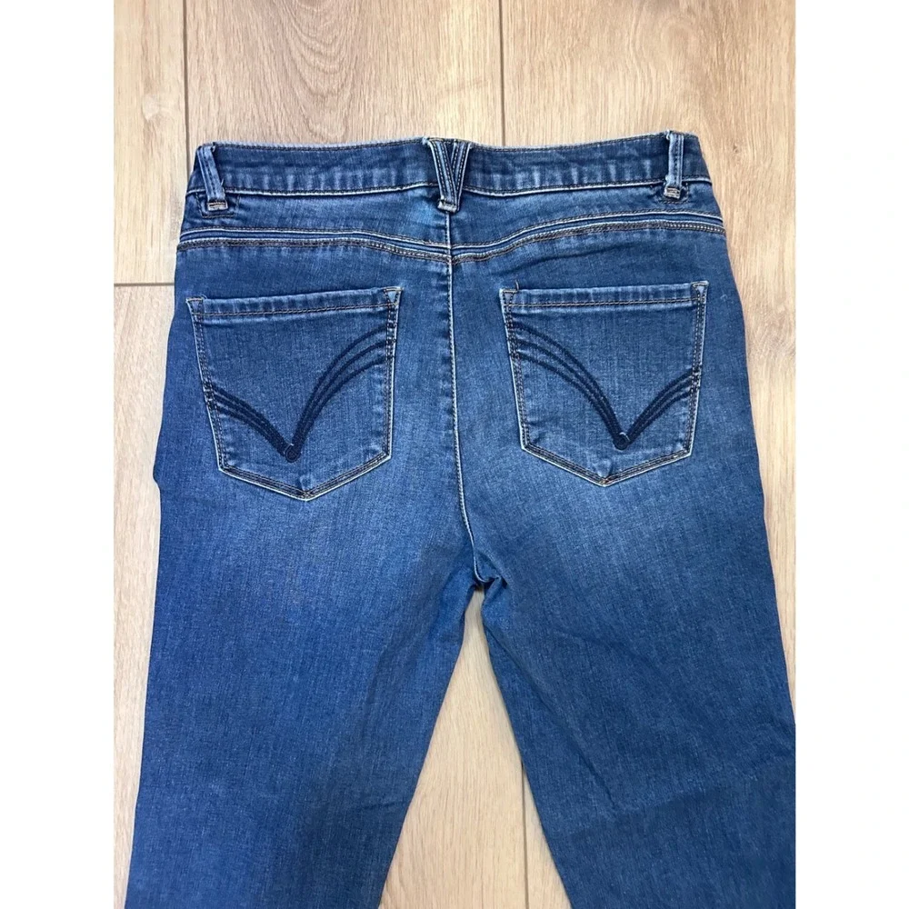 Democracy Ab solution Straight Leg Jeans Medium Wash Blue Size 6 Elastic Waist